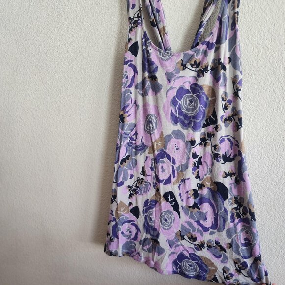 Free People Tank Top Womens Medium Purple Soft Violet Floral Racerback Boho NWT - Picture 2 of 12